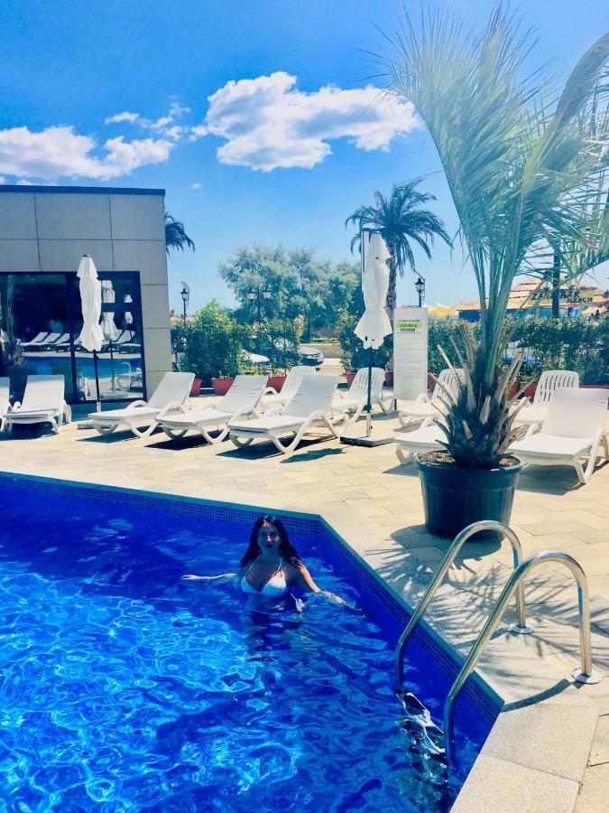 Antonia Alezzi Beach Resort Năvodari Екстериор снимка